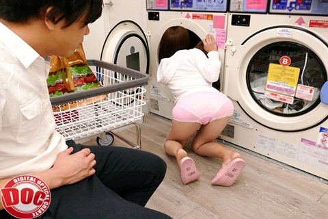 JAVHD Hiếp dâm cô gái quyến rũ tại phòng giặt đồ tự động